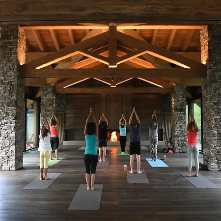 Les Neiges D'antan Hotel