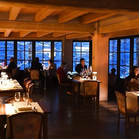 Les Neiges D'antan Hotel